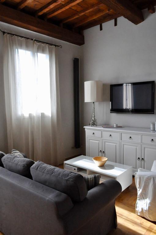 Borgo San Frediano - Flo Apartments Флоренція Екстер'єр фото